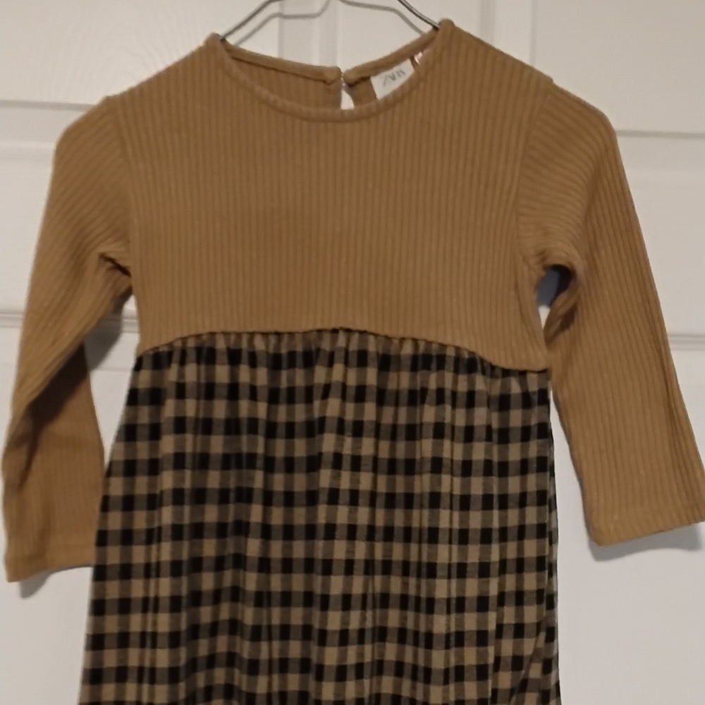 Zara Girls‎ Tan Ribbed Top with Black-and-Tan Plaid Skirt